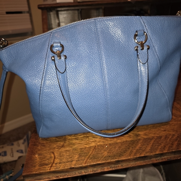 Coach Sky Blue Leather Shoulder Bag - Picture 2 of 5